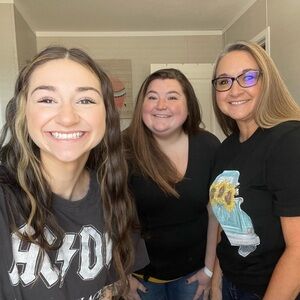 Meet your Posher, Desiree